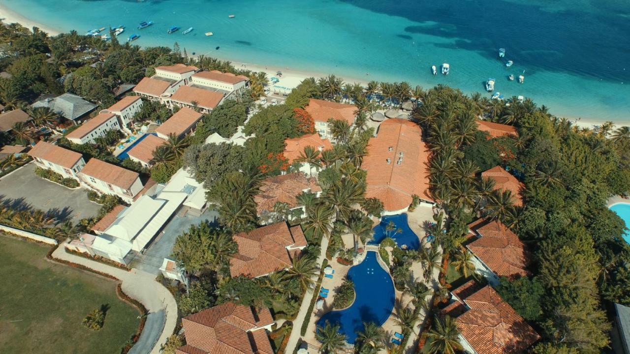 Mayan Princess Beach & Dive Resort West Bay Exterior photo