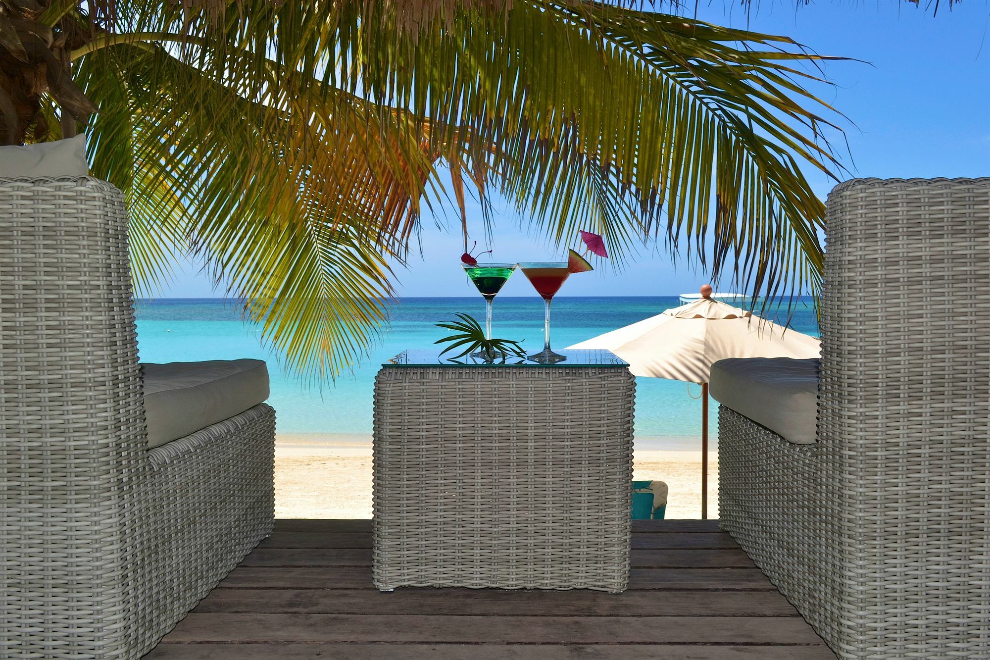 Mayan Princess Beach & Dive Resort West Bay Exterior photo
